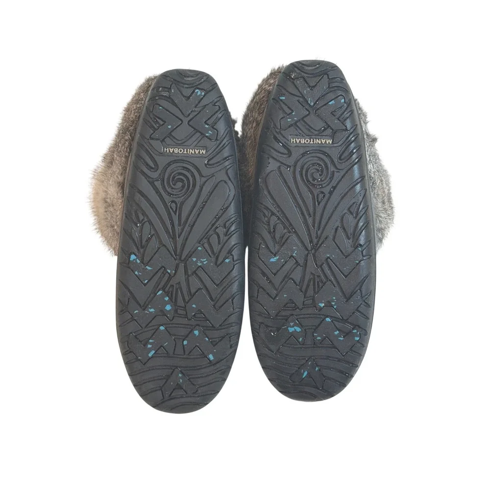 Manitobah Mukluks Grey Suede Beaded Fur Trim Winter Boots Womens Size 7 L7